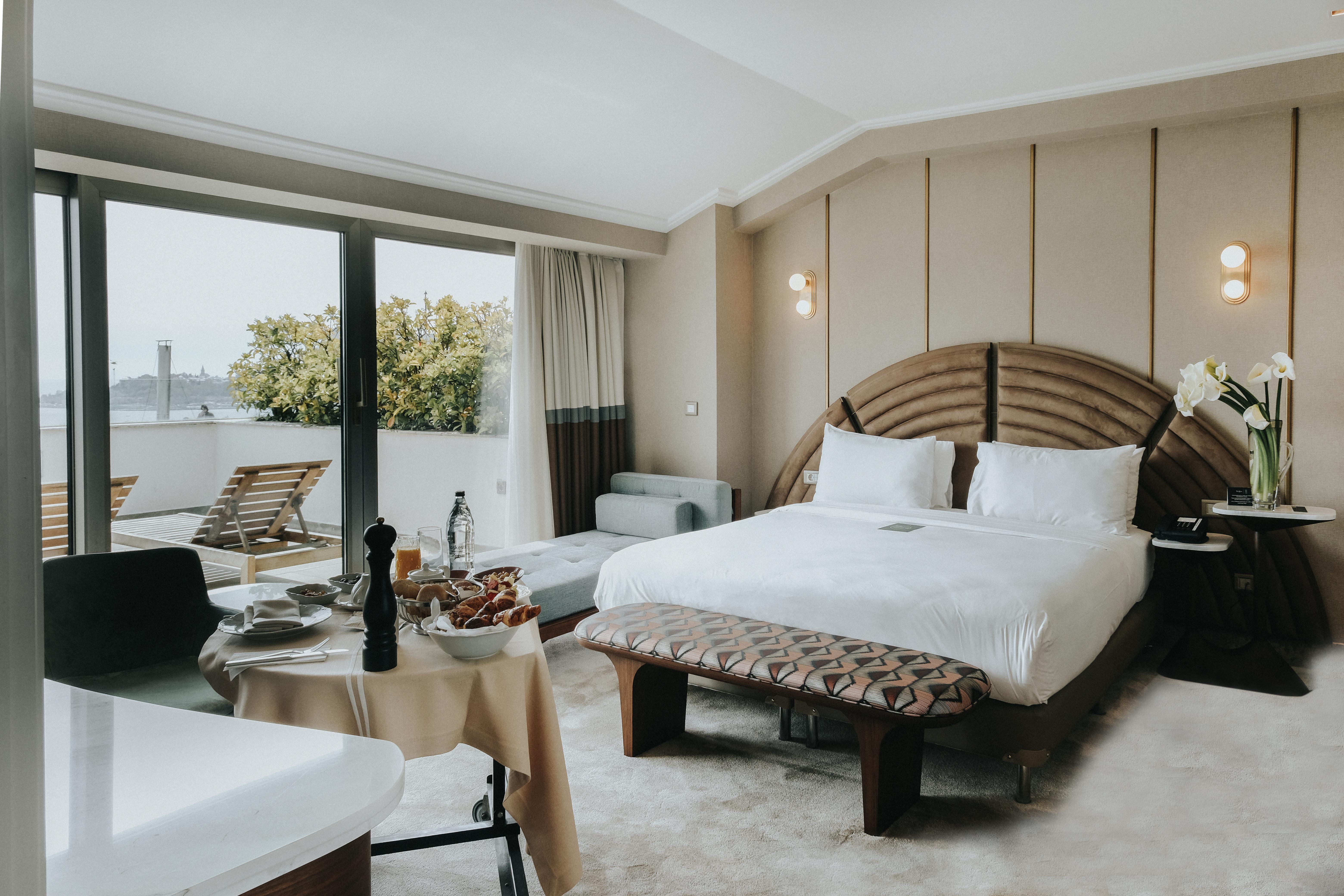 The Artisan Hotel Istanbul - Mgallery Collection Bagian luar foto A suite at the Mandarin Oriental, Munich
